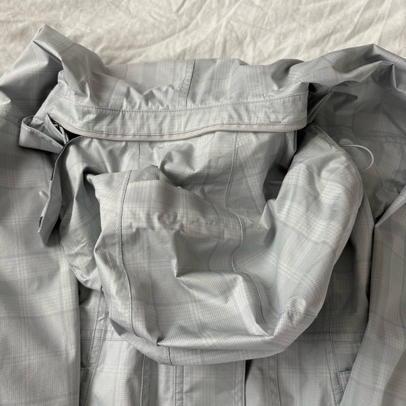 LL Bean SMALL PETITE Gray Grey Long Rain Jacket waterproof hood - Picture 3 of 9